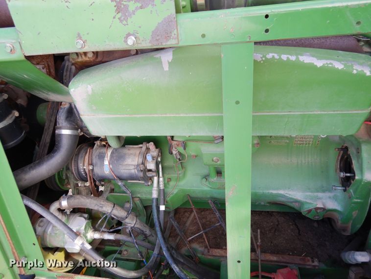 image for item DR1310 1985 John Deere 8820 Titan II  combine