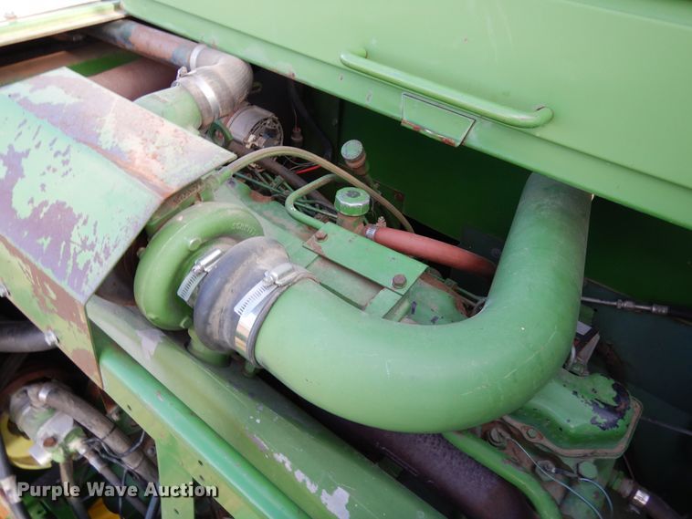 image for item DR1310 1985 John Deere 8820 Titan II  combine