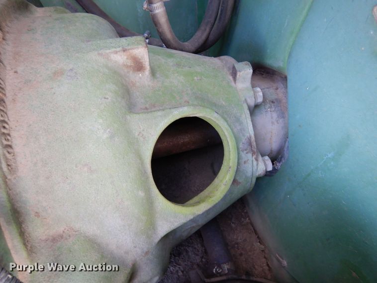 image for item DR1310 1985 John Deere 8820 Titan II  combine