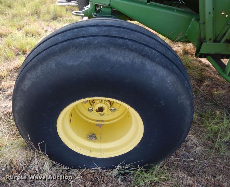 image for item DR1310 1985 John Deere 8820 Titan II  combine
