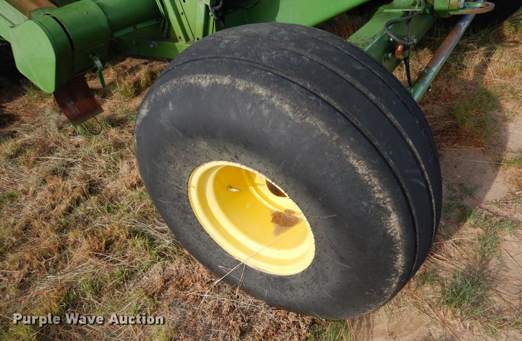 image for item DR1310 1985 John Deere 8820 Titan II  combine