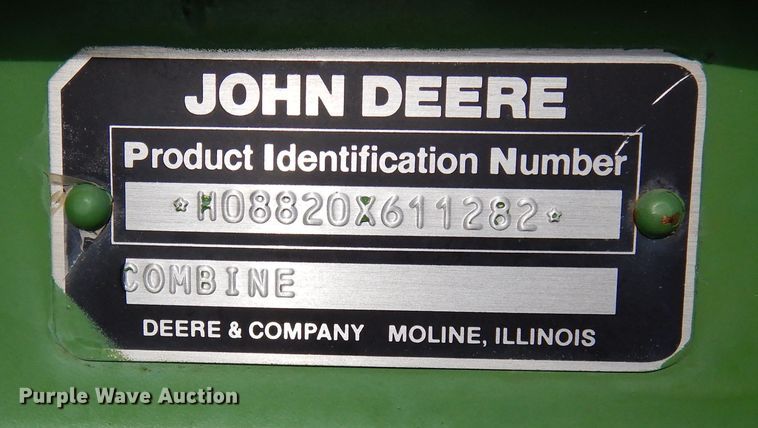 image for item DR1310 1985 John Deere 8820 Titan II  combine