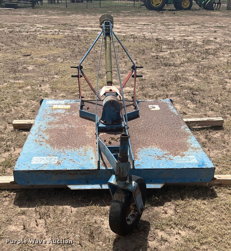 image for item DS8423 Ford 951  rotary mower