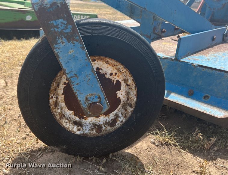 image for item DS8423 Ford 951  rotary mower