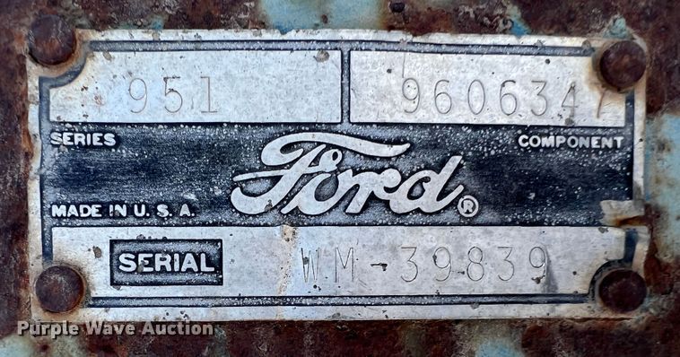 image for item DS8423 Ford 951  rotary mower