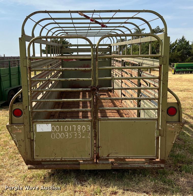 image for item DS8440 WW  livestock trailer
