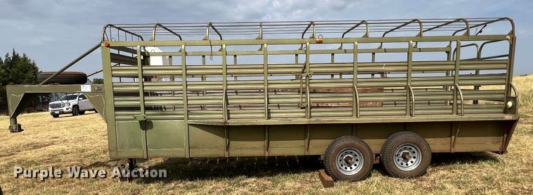 image for item DS8440 WW  livestock trailer