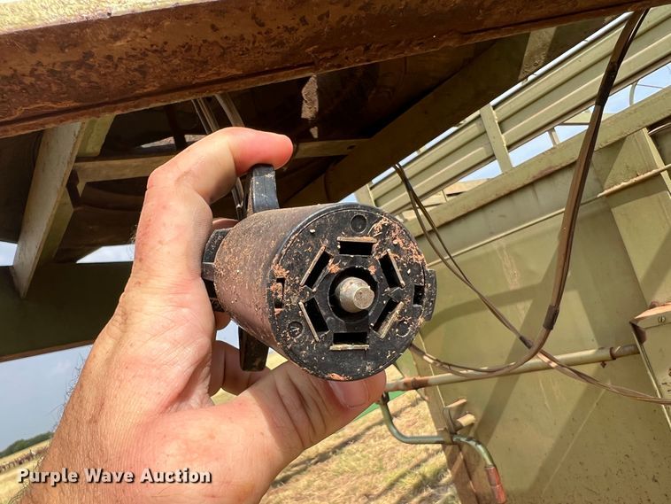 image for item DS8440 WW  livestock trailer