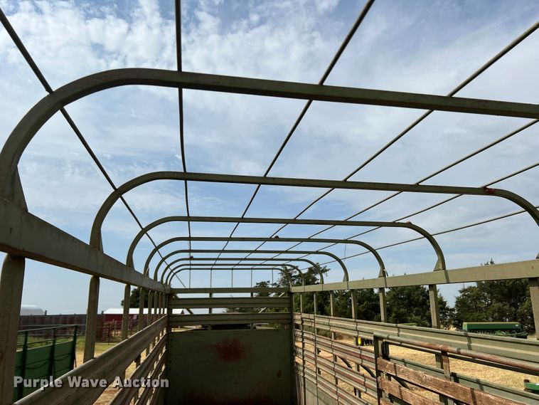 image for item DS8440 WW  livestock trailer