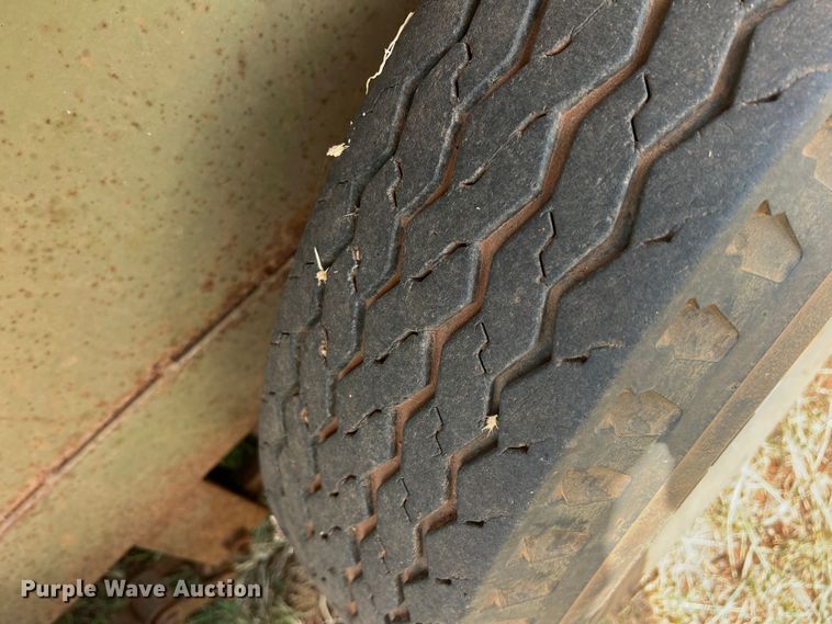 image for item DS8440 WW  livestock trailer