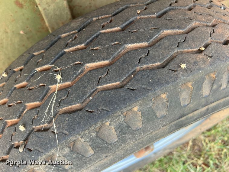 image for item DS8440 WW  livestock trailer
