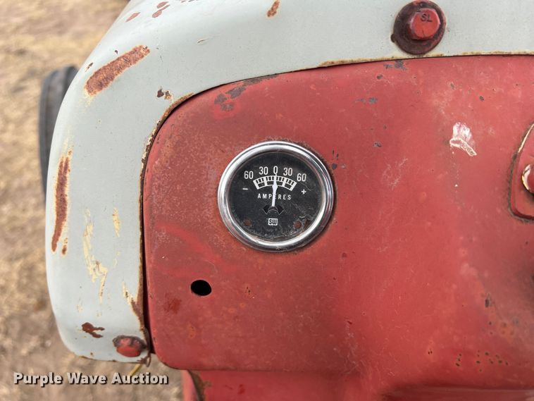 image for item DS8449 Ford 9N  tractor