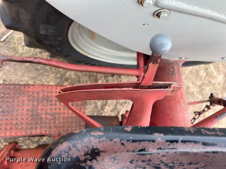 image for item DS8449 Ford 9N  tractor