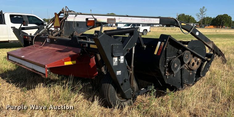 image for item DS8457 2003 MacDon  windrower