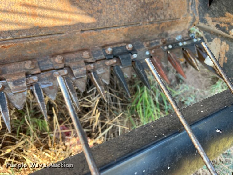 image for item DS8457 2003 MacDon  windrower