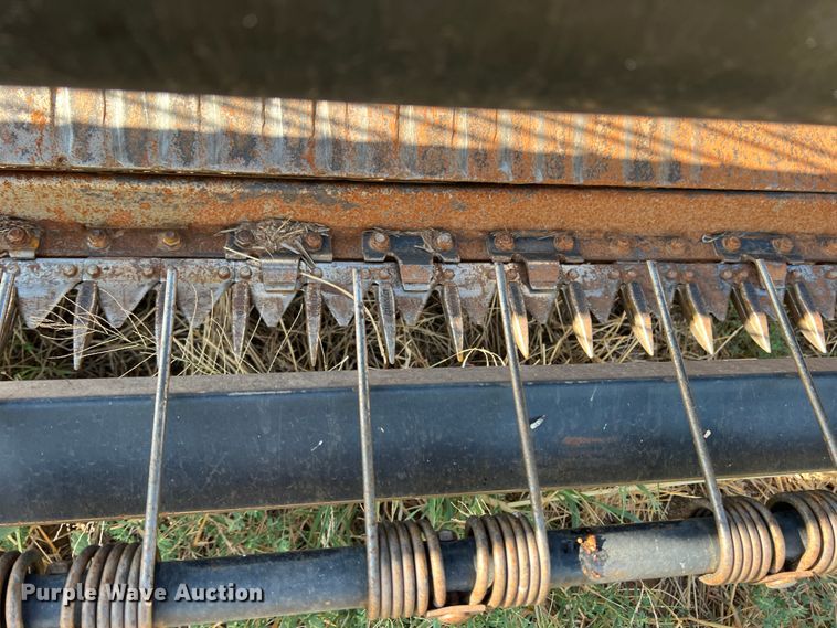 image for item DS8457 2003 MacDon  windrower