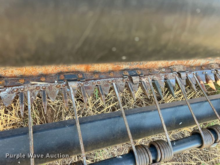 image for item DS8457 2003 MacDon  windrower