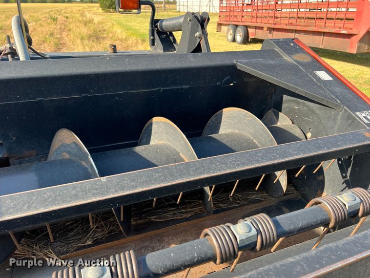 image for item DS8457 2003 MacDon  windrower