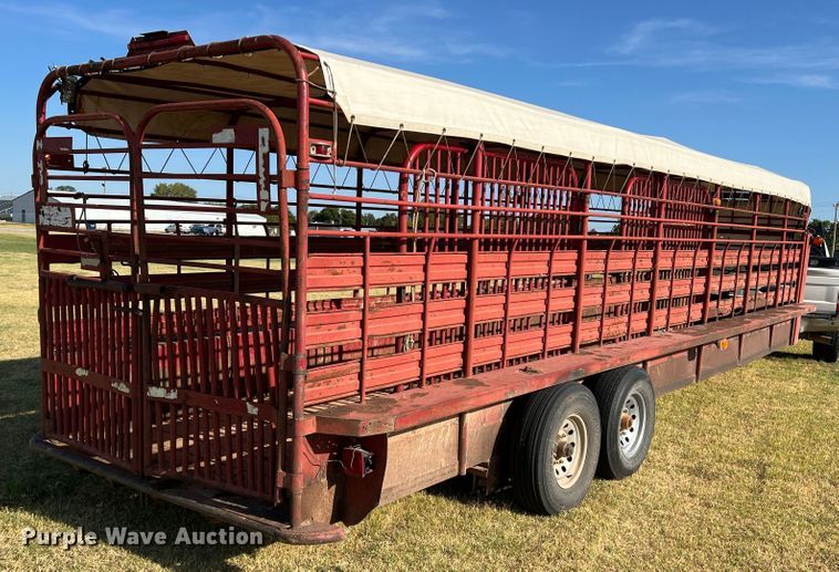 image for item DS8458 1998 Gooseneck  livestock trailer