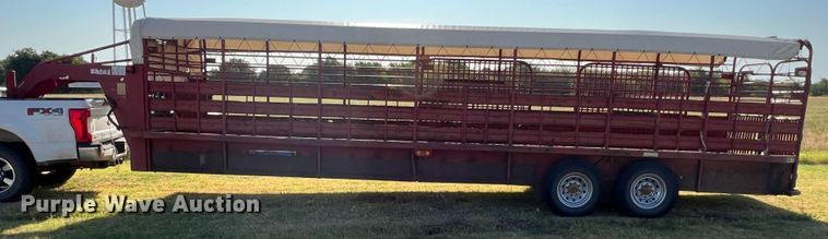 image for item DS8458 1998 Gooseneck  livestock trailer