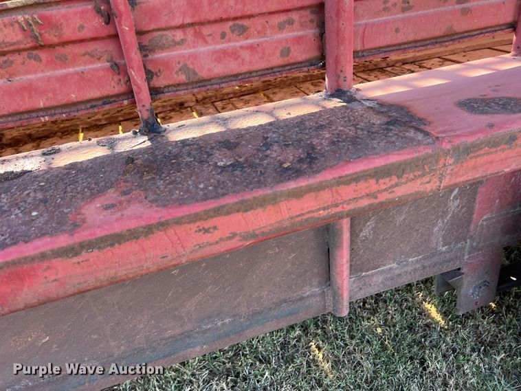 image for item DS8458 1998 Gooseneck  livestock trailer