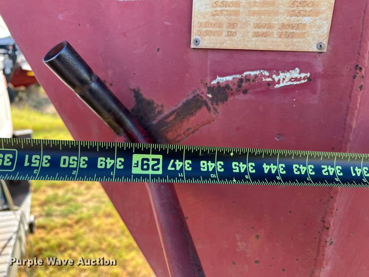 image for item DS8458 1998 Gooseneck  livestock trailer