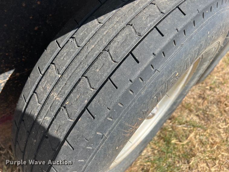 image for item DS8458 1998 Gooseneck  livestock trailer