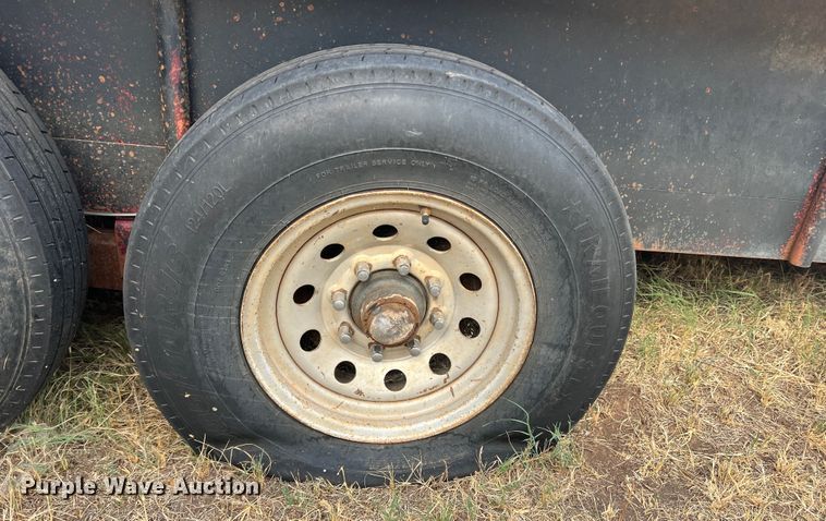 image for item DS8458 1998 Gooseneck  livestock trailer