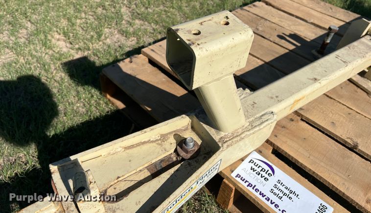 image for item DS8466 NH3 hitch