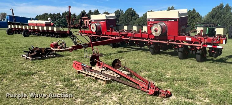 image for item DS8467 Case IH 900 Cyclo Air  planter