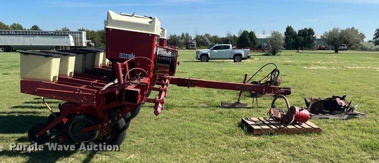 image for item DS8467 Case IH 900 Cyclo Air  planter
