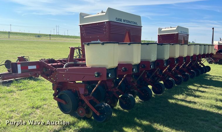 image for item DS8467 Case IH 900 Cyclo Air  planter