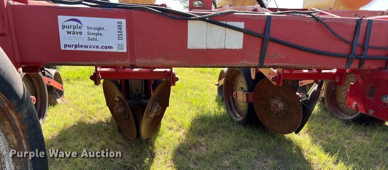 image for item DS8468 Case IH 900 Cyclo Air  planter
