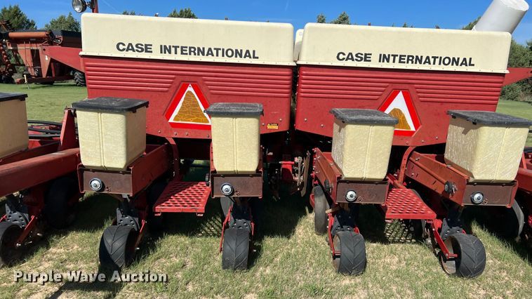 image for item DS8468 Case IH 900 Cyclo Air  planter