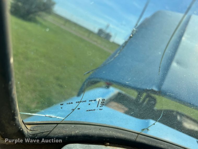 image for item DS8471 1970 Ford F610  grain truck