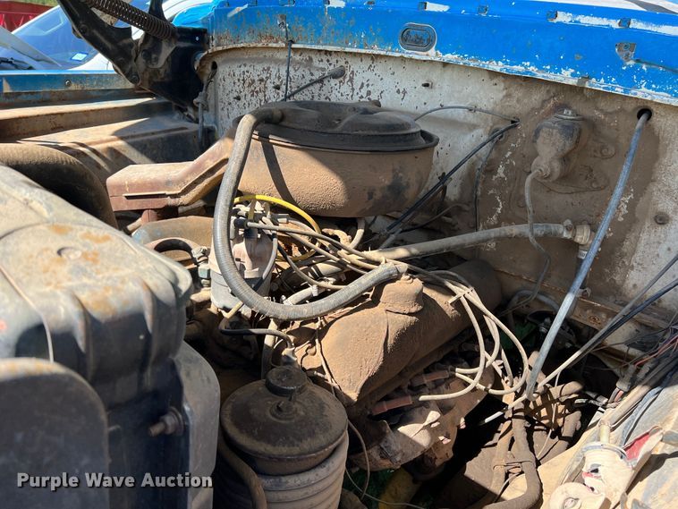 image for item DS8471 1970 Ford F610  grain truck