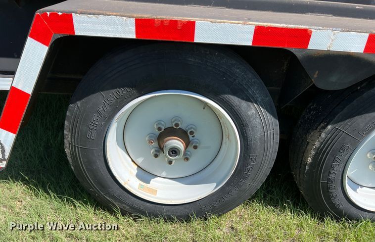 image for item DS8474 2007 Wilson 455KWC15  end dump trailer