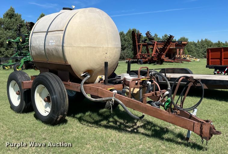 image for item DS8475 Sprayer trailer