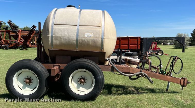 image for item DS8475 Sprayer trailer
