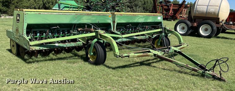 image for item DS8476 (2) John Deere 9000 grain drills