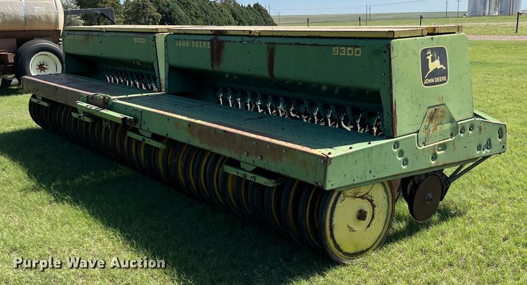 image for item DS8476 (2) John Deere 9000 grain drills