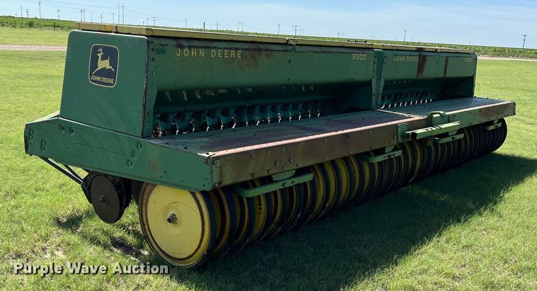 image for item DS8476 (2) John Deere 9000 grain drills