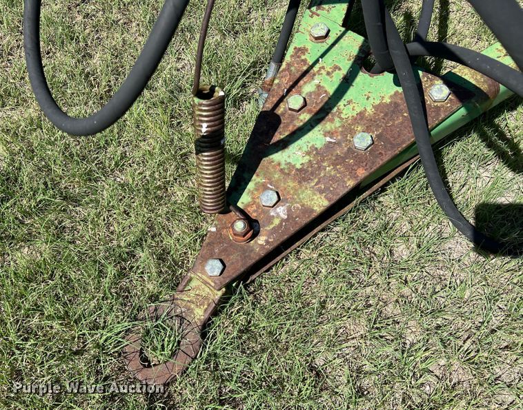 image for item DS8476 (2) John Deere 9000 grain drills