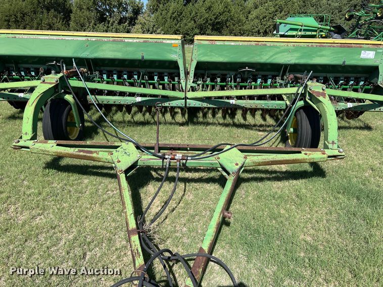 image for item DS8476 (2) John Deere 9000 grain drills