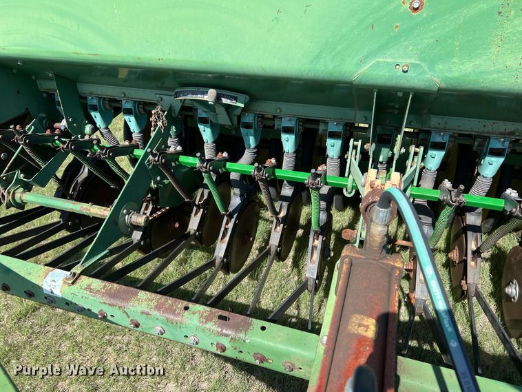image for item DS8476 (2) John Deere 9000 grain drills