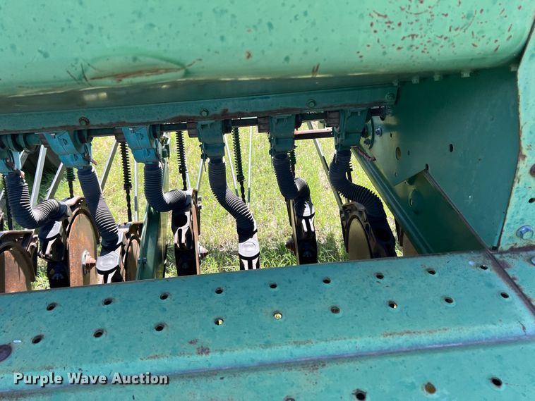 image for item DS8476 (2) John Deere 9000 grain drills