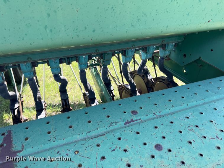 image for item DS8476 (2) John Deere 9000 grain drills