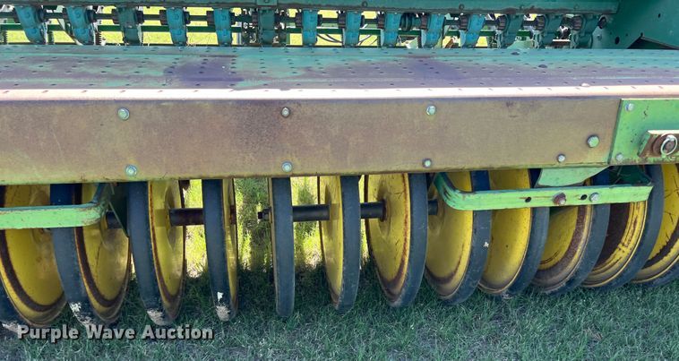 image for item DS8476 (2) John Deere 9000 grain drills
