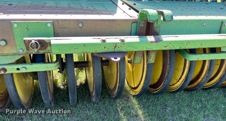image for item DS8476 (2) John Deere 9000 grain drills