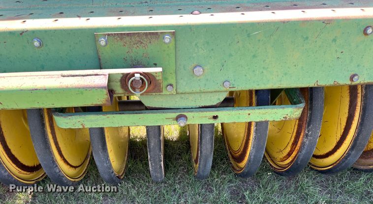 image for item DS8476 (2) John Deere 9000 grain drills